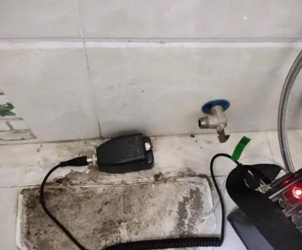 西安屋顶漏水维修公司分享下卫生间漏水的危害及解决方法